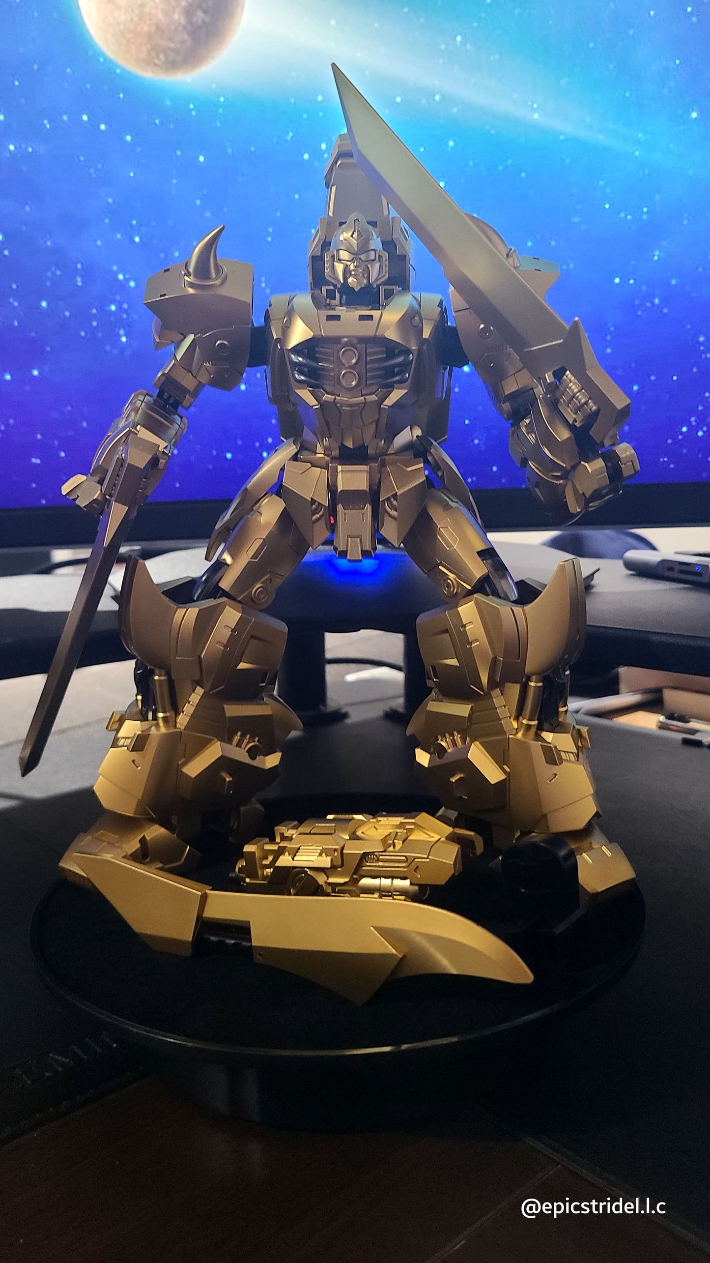 Hugerhino - CangToys Trans Age Predacons Combiner Figure